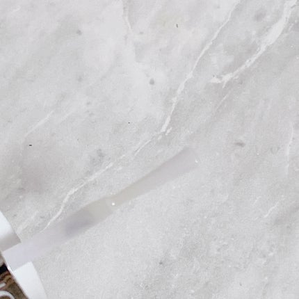 REVLON クイック ドライ トップ コート Nのクチコミ「SNSでバズったレブロンのベースコートをご紹介します🤍
特徴は…
✔速乾で便利
✔ネイルの持.....」(2枚目)