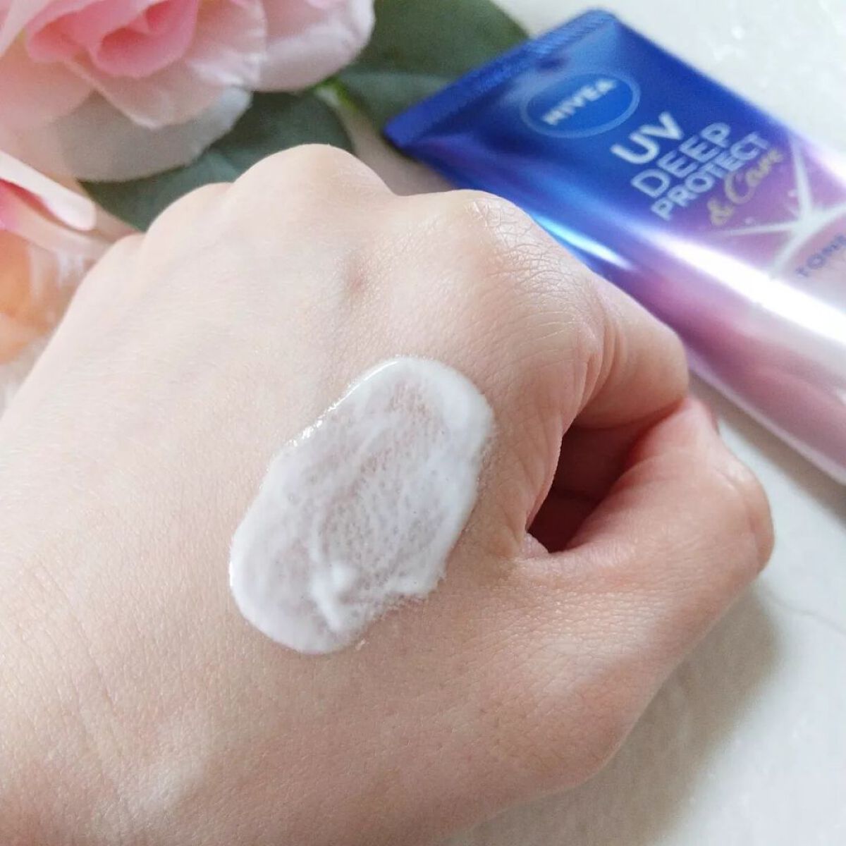 ニベアUV ディープ プロテクト&ケア トーンアップ エッセンス/ニベア/日焼け止めローションを使ったクチコミ(4枚目)