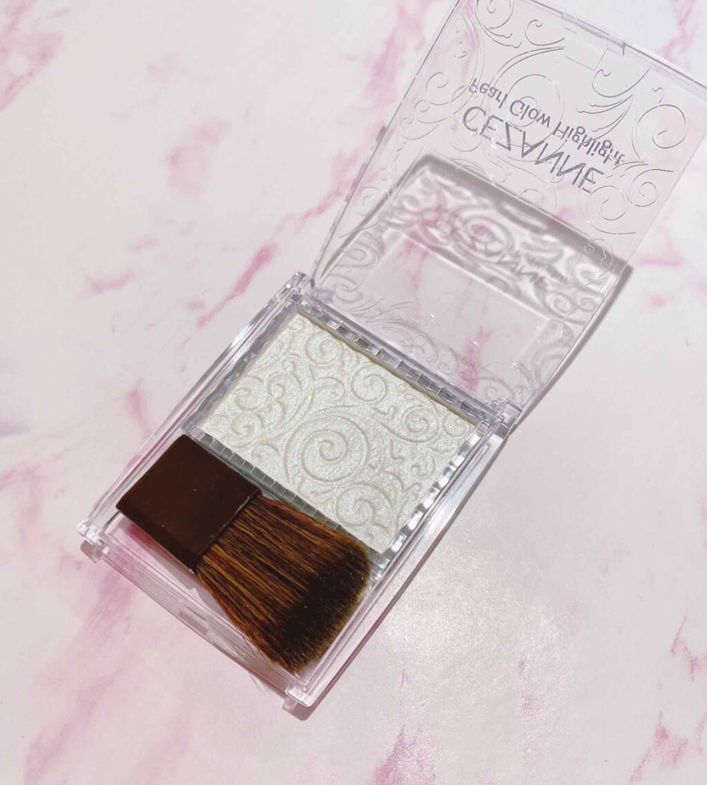 パールグロウハイライト/CEZANNE/パウダーハイライトを使ったクチコミ(2枚目)