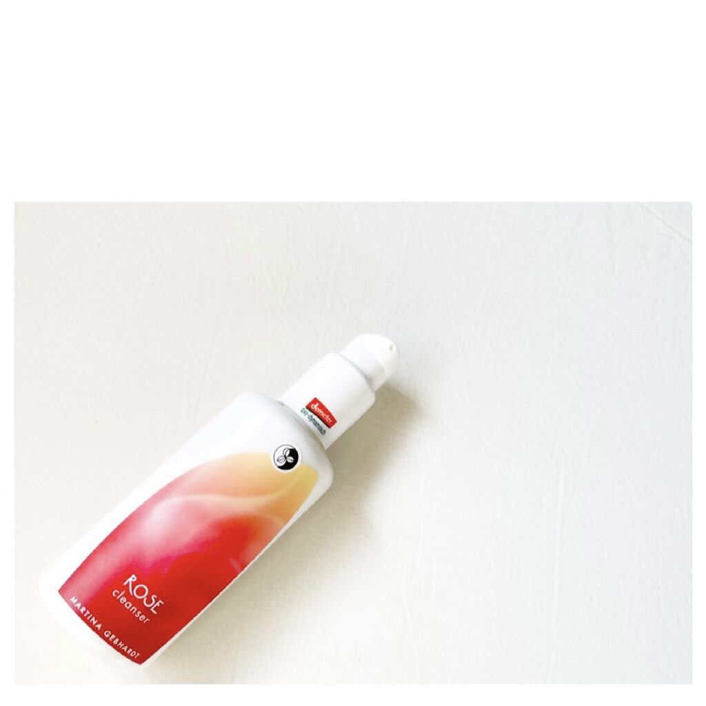 マルティナ オーガニックスキンケア ローズクレンジングミルクのクチコミ「マルティナ のローズクレンジングミルク。🌹
ㅤㅤㅤㅤㅤㅤㅤㅤㅤㅤㅤㅤㅤ
乾いた肌に5プッ.....」（1枚目）