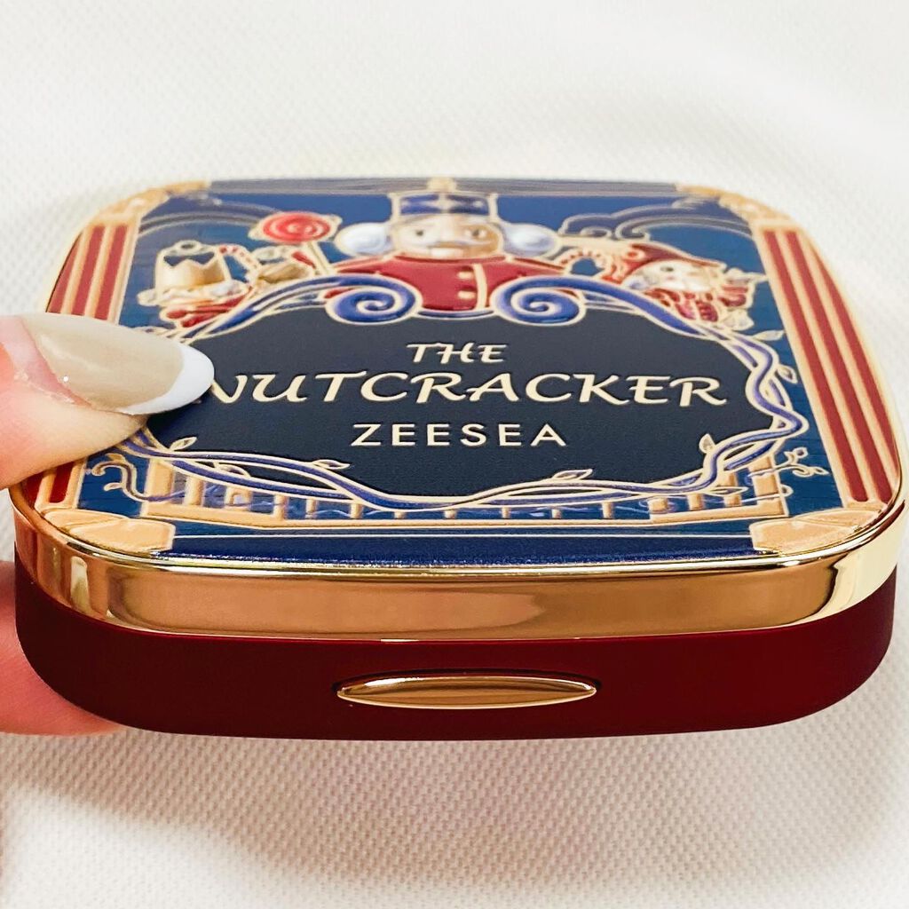 ZEESEA くるみ割り人形「ゼロ」粉感シルキーコンパクトパウダー/ZEESEA/プレストパウダーを使ったクチコミ(3枚目)