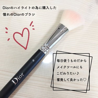 Dior  ディオール バックステージ チーク ブラシのクチコミ「私のハイライト＆ブラシ💓

✩.*˚ハイライト✩.*˚
Dior
ディオールスキン フォーエヴ.....」（3枚目）