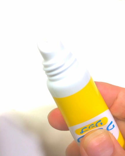 アヤ on LIPS 「黄色いチューブがポップで凄くカワイイ💕ベビーワセリンリップ🌵め..」(2枚目)
