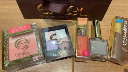 リアルクローズシャドウ/excel/アイシャドウパレットを使ったクチコミ(1枚目)