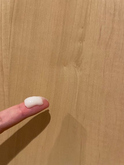 THE BEAUTY 髪のキメ美容プレミアムトリートメント<モイストリペアプレミアム>/エッセンシャル/洗い流すヘアトリートメントを使ったクチコミ(3枚目)