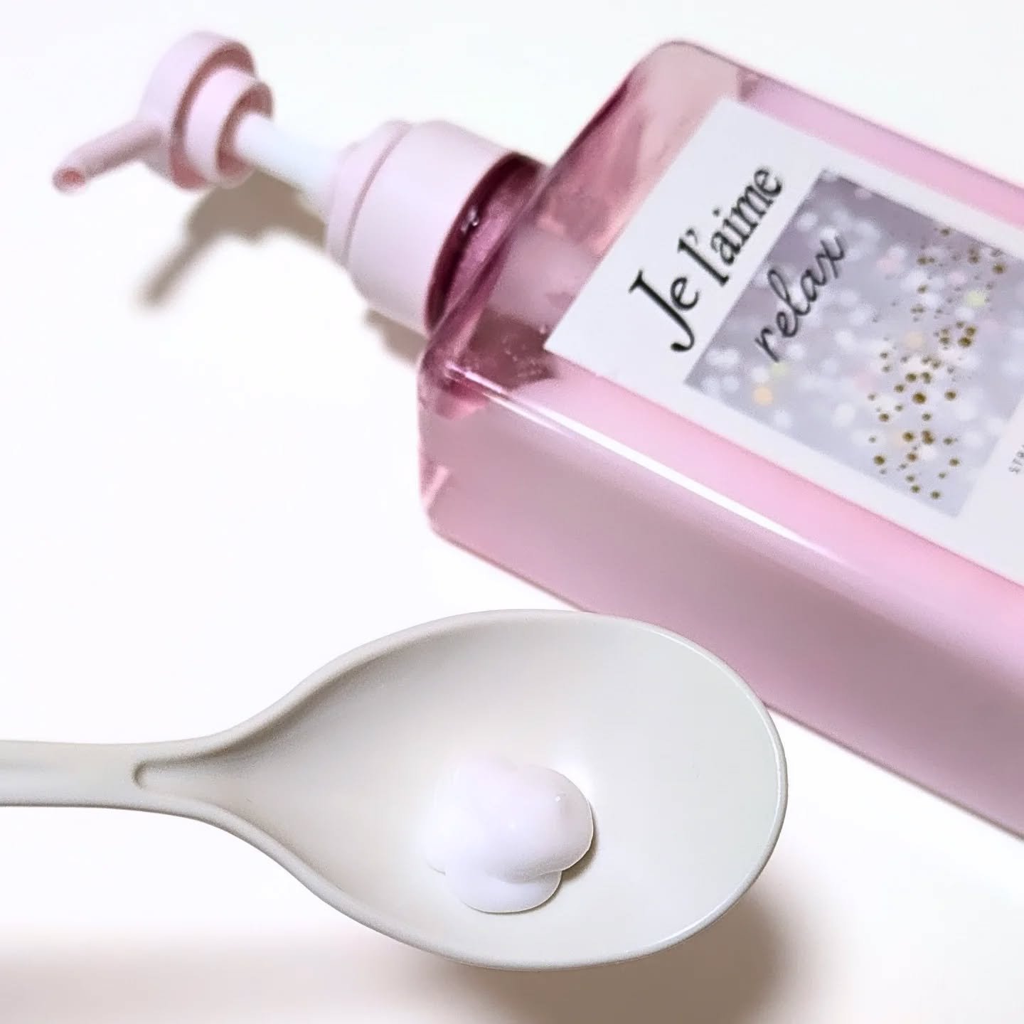 Je l'aime リラックス ミッドナイトリペア シャンプー／ヘアトリートメント (ストレート＆リッチ)のクチコミ「LIPS当選🩷

Je l’aime ジュレーム
ミッドナイトリペアシャンプー&トリートメント.....」（3枚目）