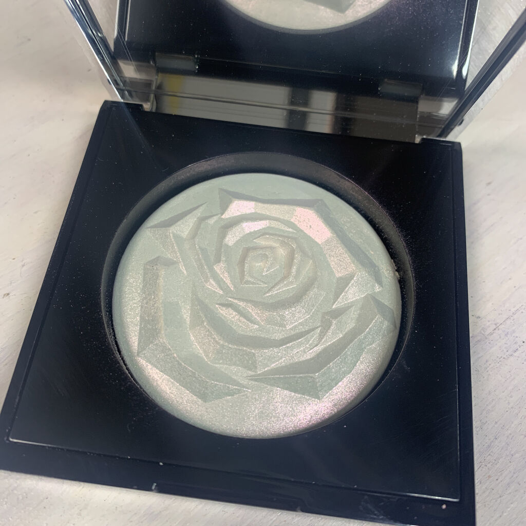 ラ ローズ ハイライター/LANCOME/パウダーハイライトを使ったクチコミ（2枚目）