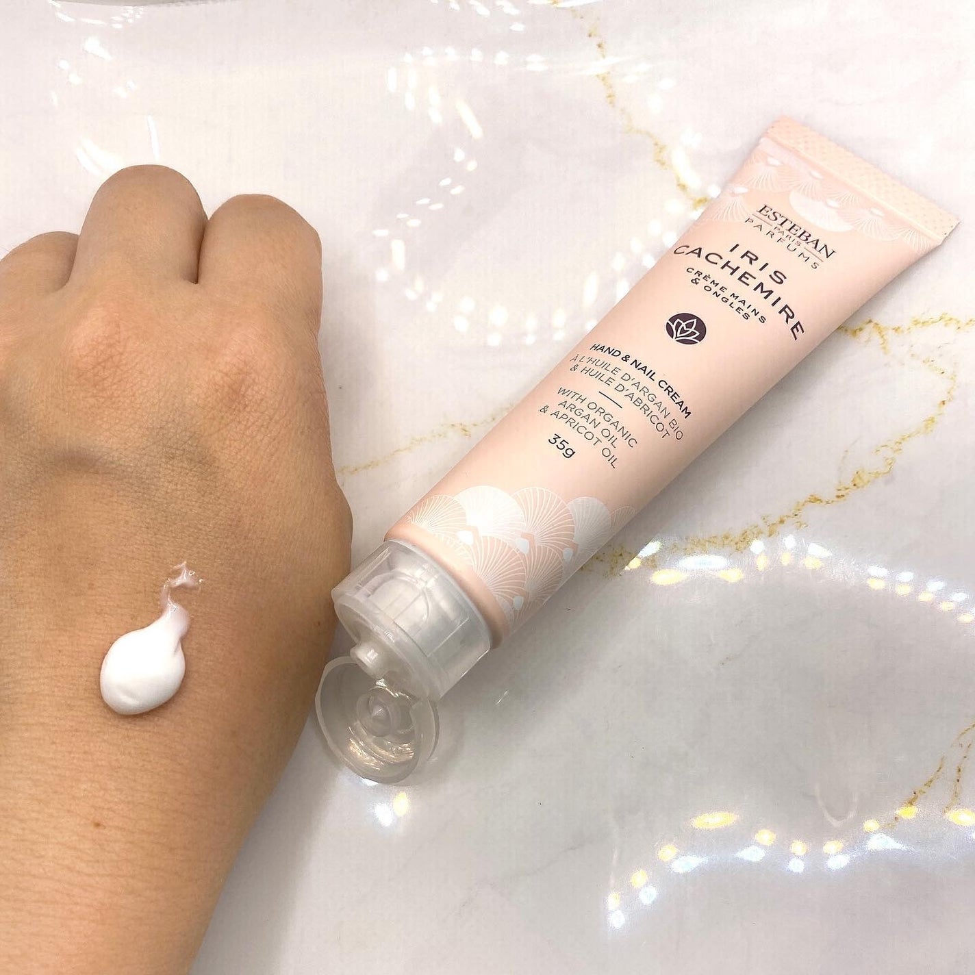 Erica on LIPS 「\香りの癒し空間/ ✔️ESTEBAN・フレグランスハン..」(5枚目)