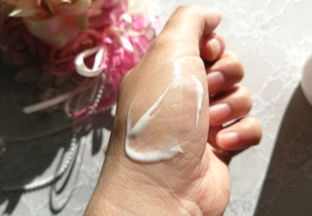 白色オイル/DEW/美容液を使ったクチコミ(4枚目)