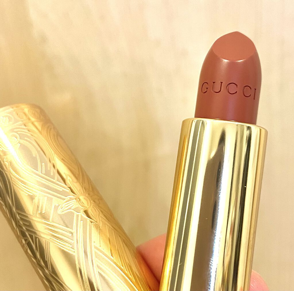 グッチ ルージュ ア レーヴル サタン 203 ミルドレッド ローズウッド/GUCCI beauty/口紅を使ったクチコミ（2枚目）