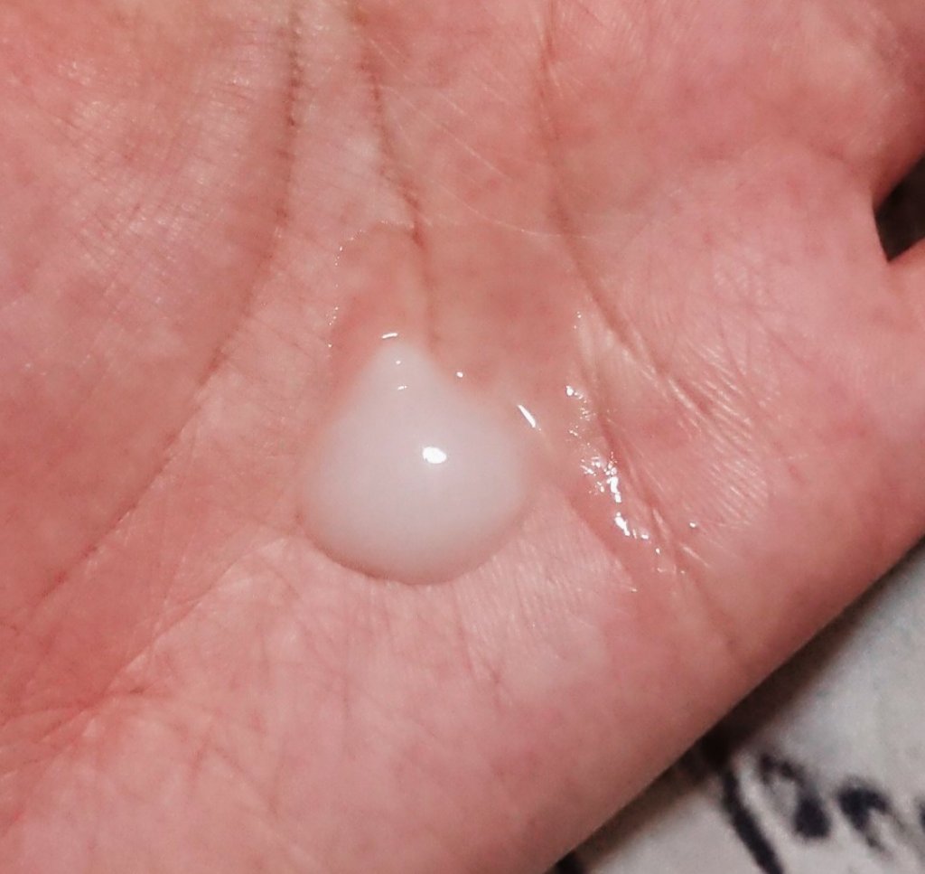 ミラクルズ うるおいブーストミルクウォーターセラム/パンテーン/アウトバストリートメントを使ったクチコミ（3枚目）