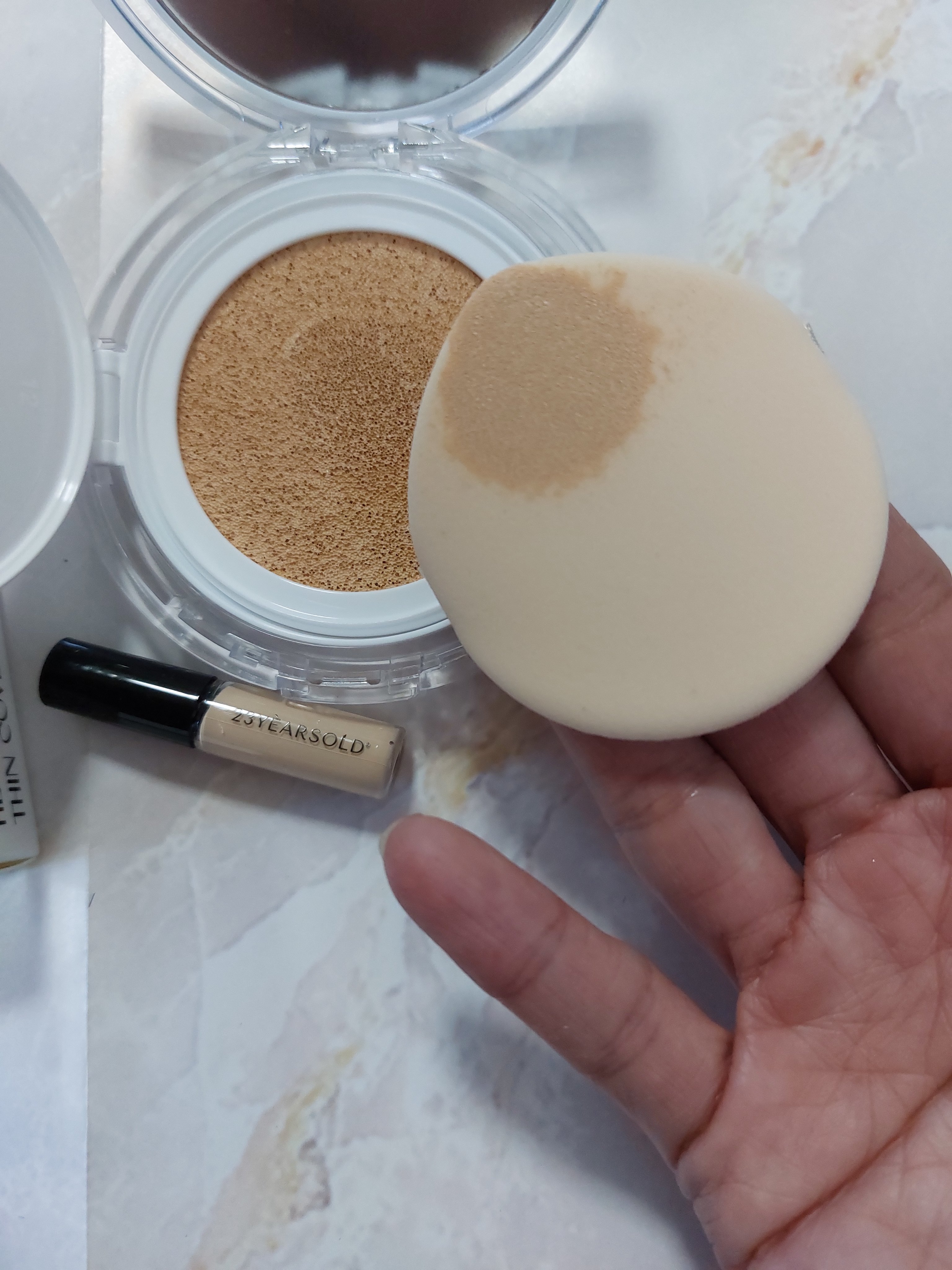 ハートリーフシーンカバークッション/23years old/クッションファンデーションを使ったクチコミ（2枚目）