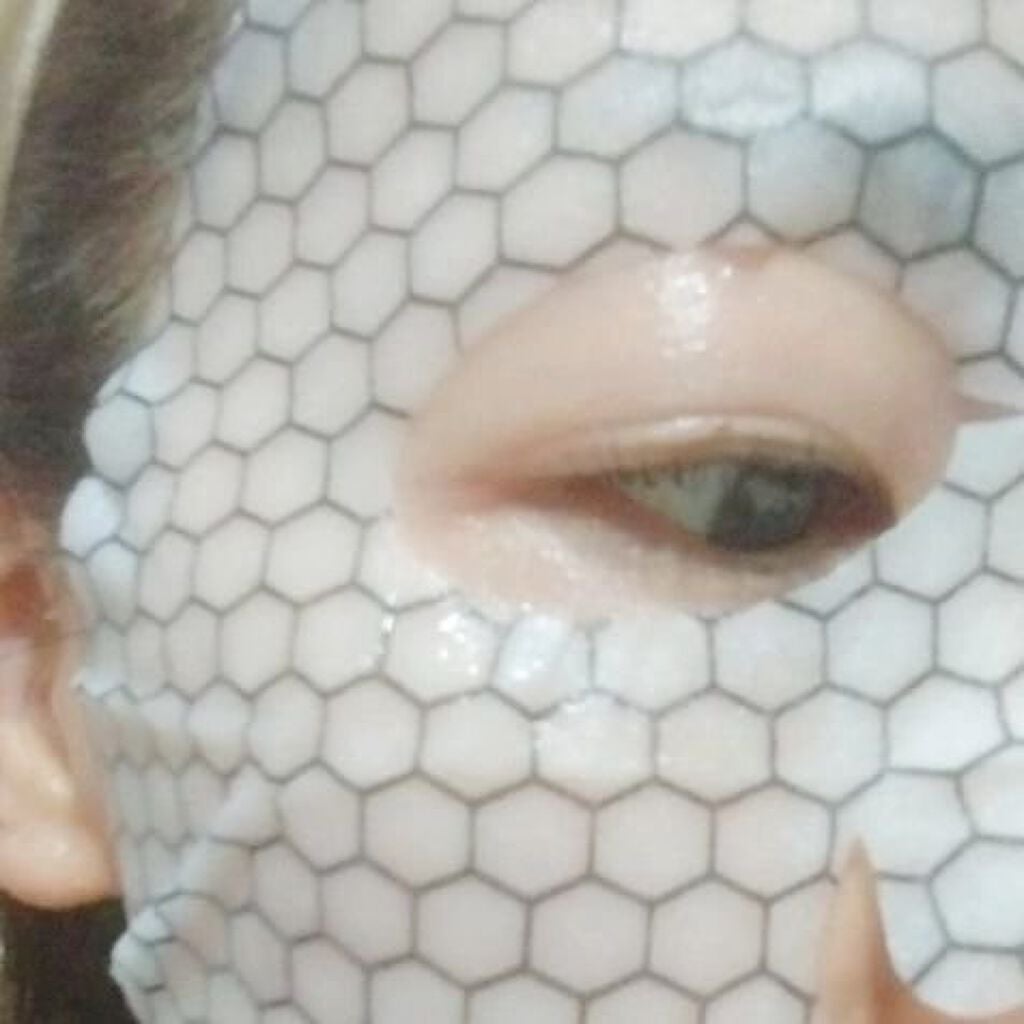 ウールアムール on LIPS 「摩訶不思議なマスクをお試し❤セラミド配合新感覚#フェイスパック..」(7枚目)