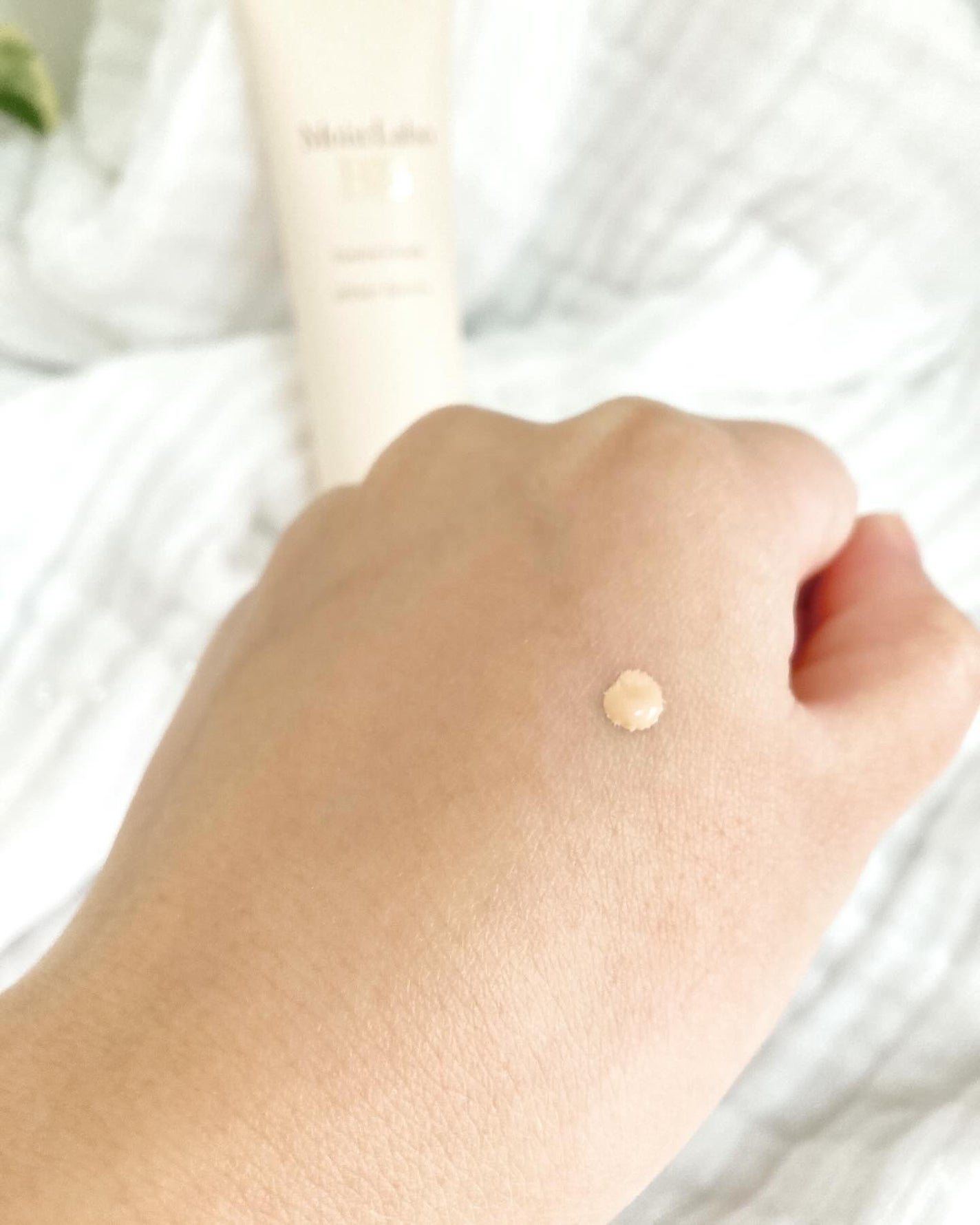 モイストラボ BBエッセンスクリーム/Moist Labo/BBクリームを使ったクチコミ(2枚目)