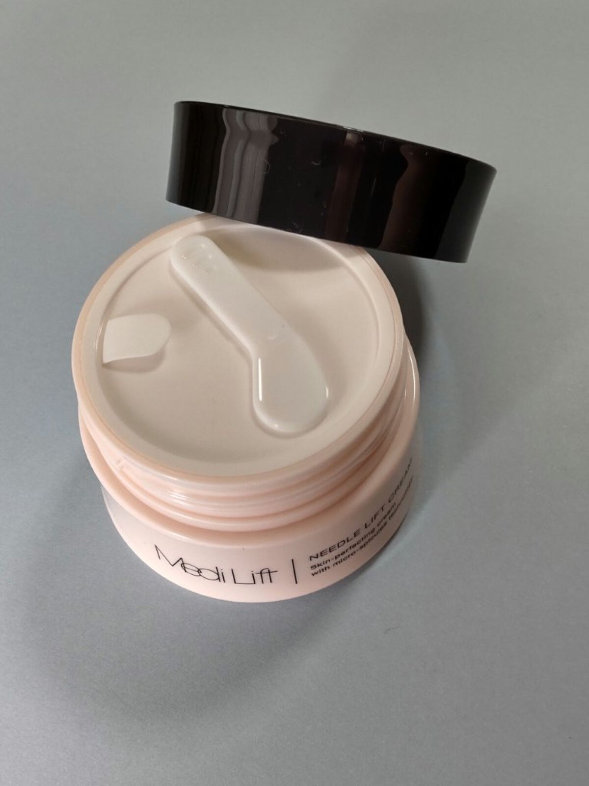 メディリフト ニードルリフトクリーム/YA-MAN TOKYO JAPAN/フェイスクリームを使ったクチコミ（2枚目）