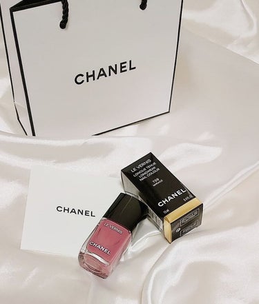 ヴェルニ ロング トゥニュ 739 ミラージュ/CHANEL/マニキュアを使ったクチコミ（2枚目）