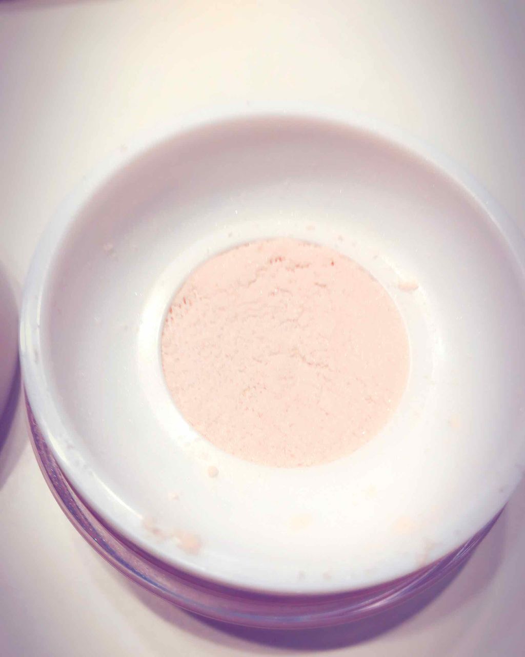 ミネラルクリアグロウフェイスパウダー/ONLY MINERALS/ルースパウダーを使ったクチコミ（2枚目）