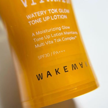 WAKEMAKE ビタミンウォータリートックグロウトーンアップローションのクチコミ「.
【WAKEMAKE】
Vitamin Watery Tok Glow Tone Up Lo.....」（2枚目）