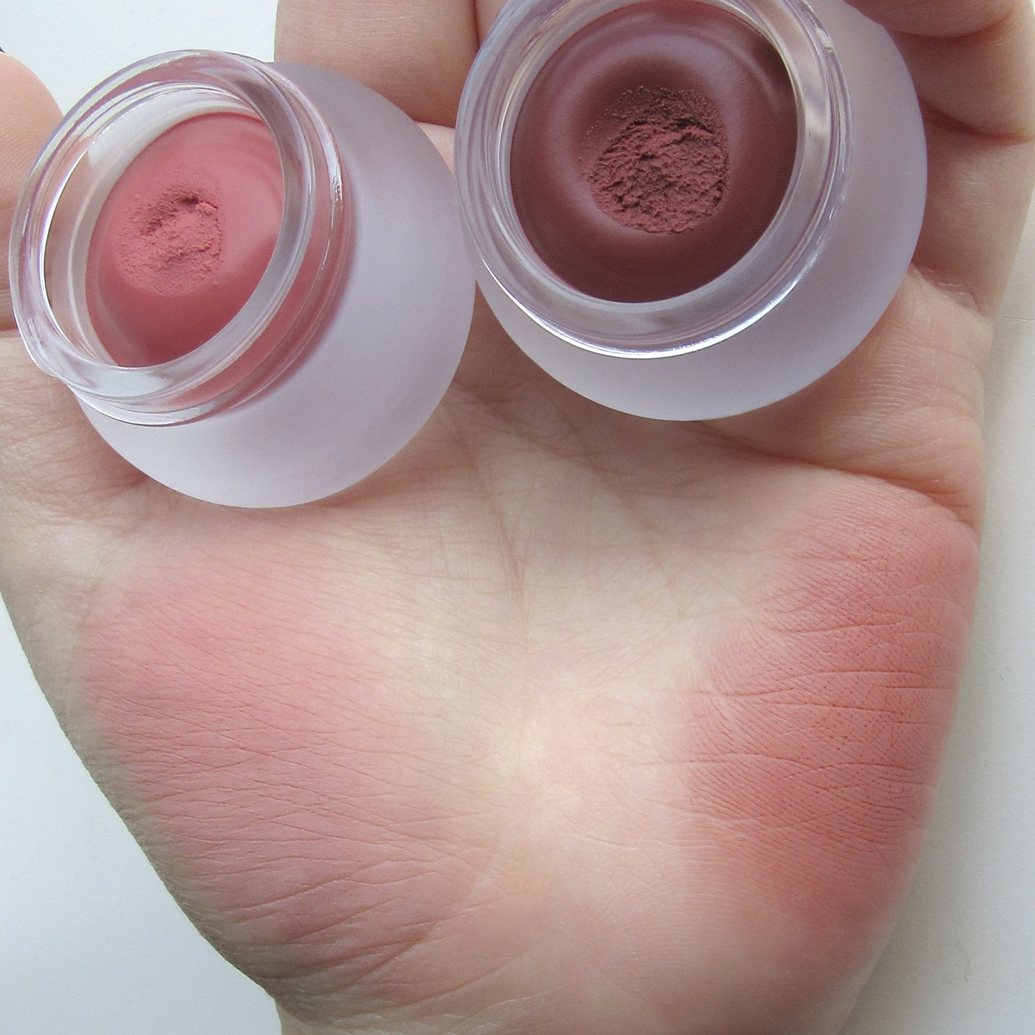 リップアンドチーク ブラーリープリンポット/fwee/口紅を使ったクチコミ（2枚目）