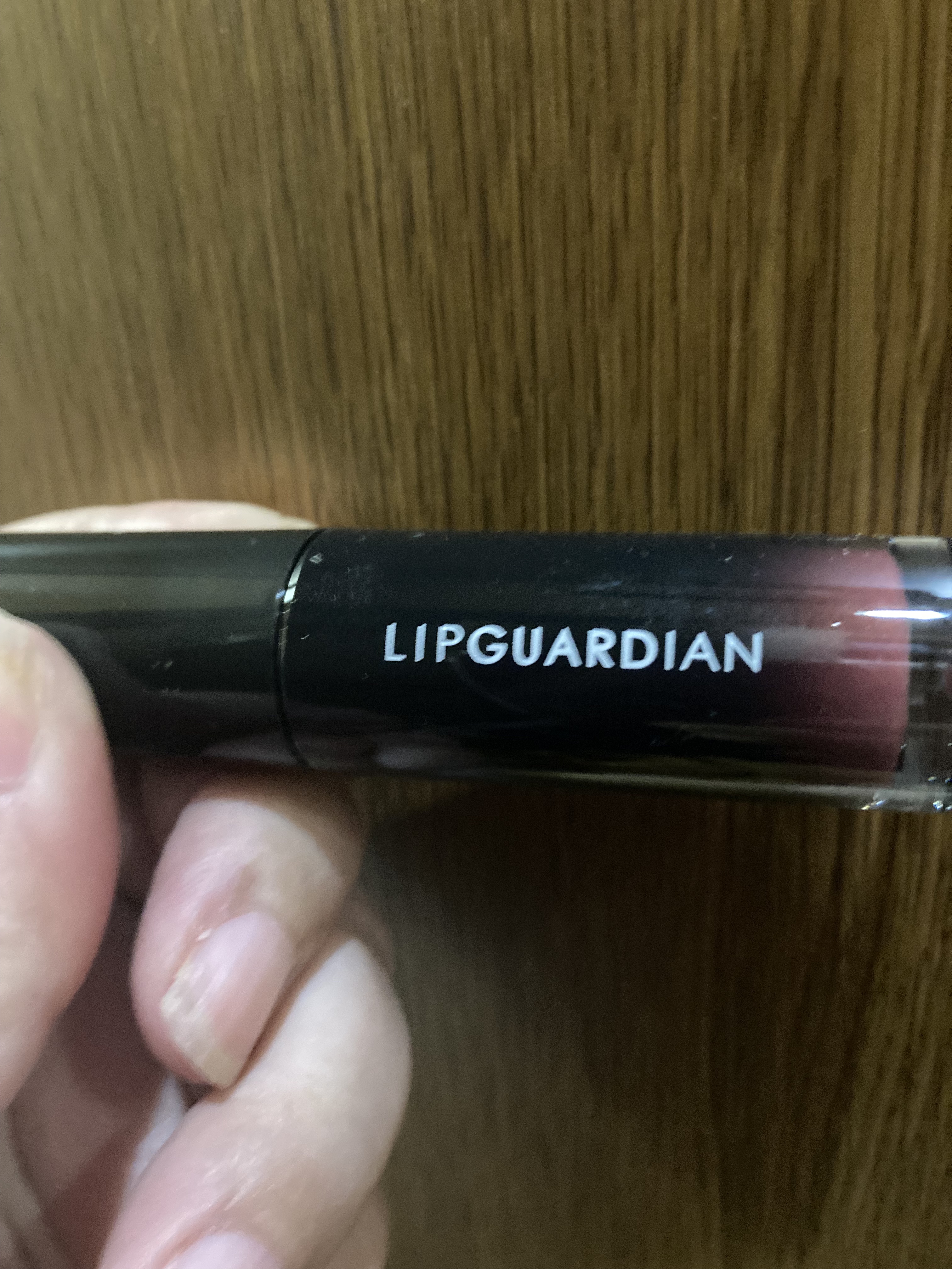 グロウラッピングティント L01 アンタレスベリー/LIPGUARDIAN/リップティントを使ったクチコミ（3枚目）