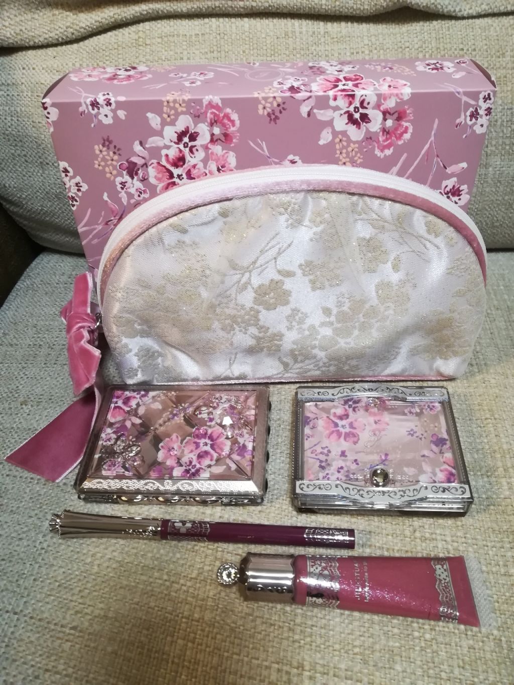 ロイヤル&アーバンプリンセス コレクション/JILL STUART/メイクアップキットを使ったクチコミ(1枚目)