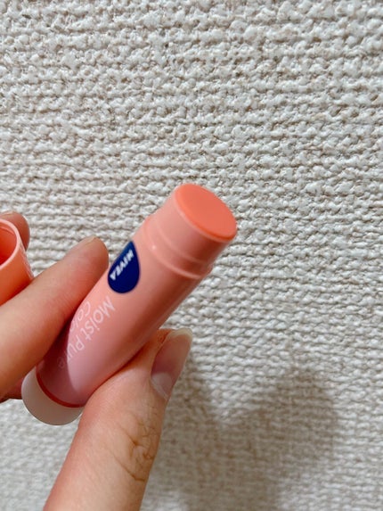 モイストピュアカラーリップ/ニベア/リップクリームを使ったクチコミ(3枚目)