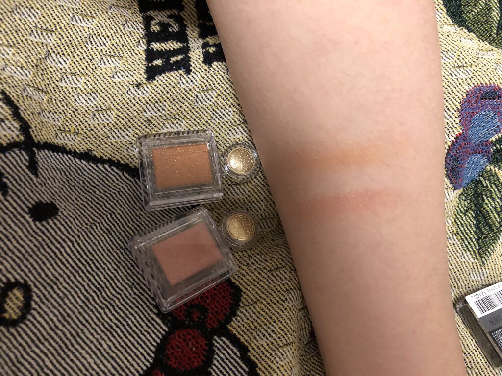 シャドーカスタマイズ/MAJOLICA MAJORCA/単色アイシャドウを使ったクチコミ（2枚目）