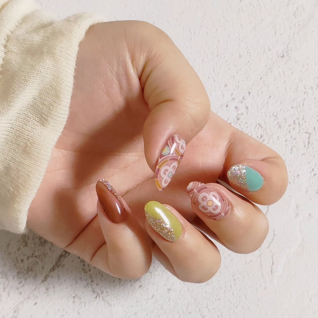 セミキュアジェルネイル（ハンド） NP-005-J N オウディーバ(Oh Diva)(Dramatic Jewelry Collection)/ohora/ネイルシールを使ったクチコミ（3枚目）