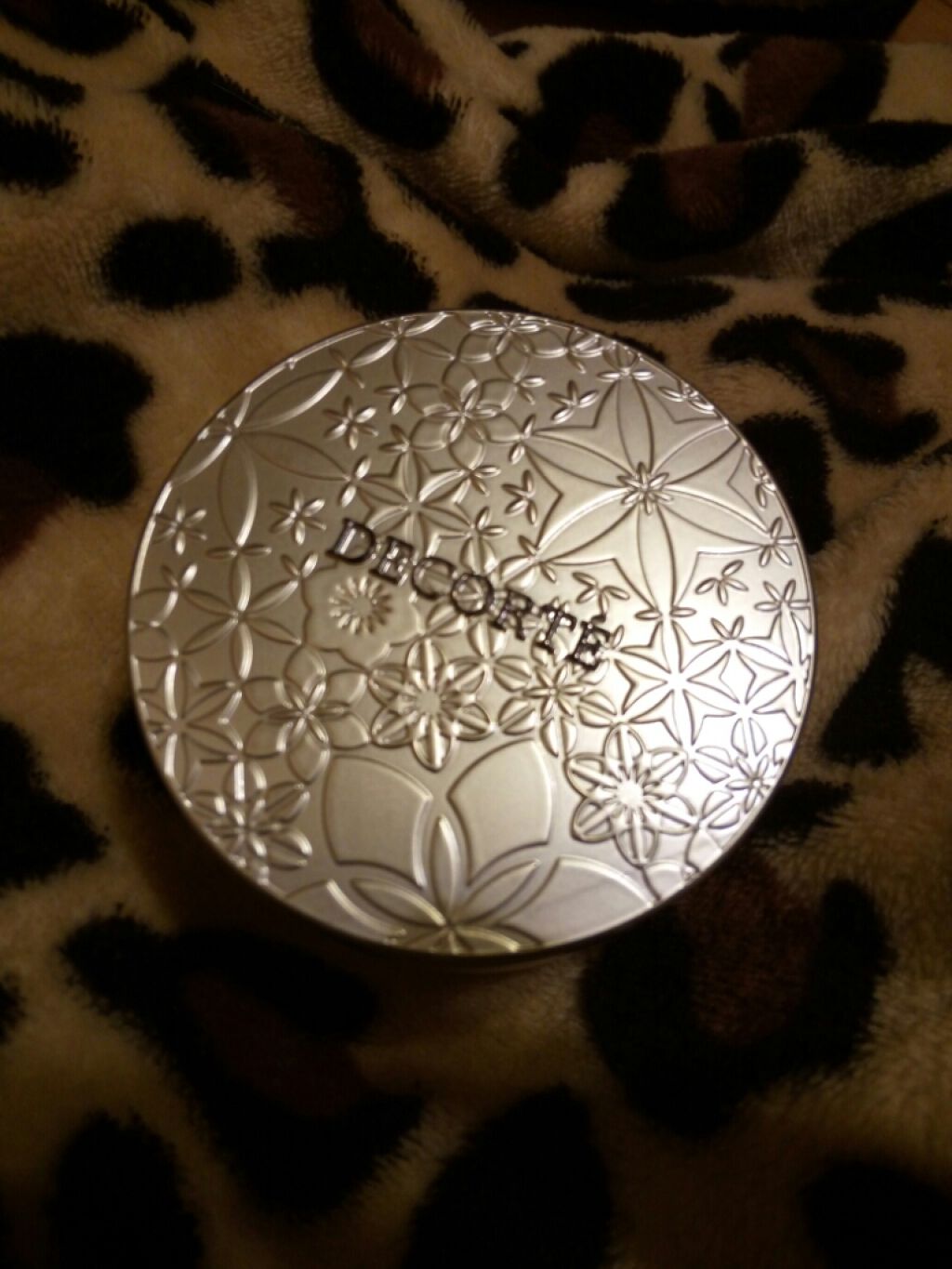 フェイスパウダー/DECORTÉ/ルースパウダーを使ったクチコミ（1枚目）