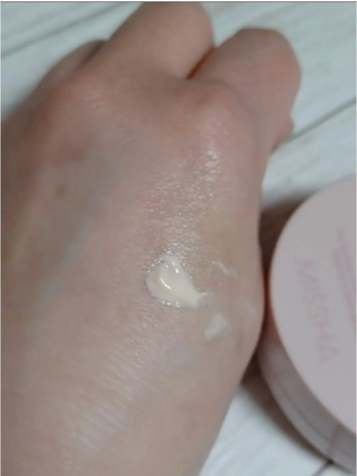 M スキンコートジェル/MISSHA/その他ファンデーションを使ったクチコミ（2枚目）