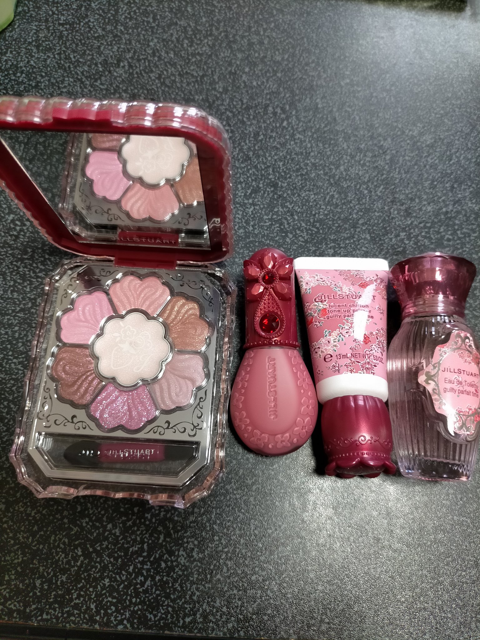 ジルスチュアート ギルティパフェタイムコレクション/JILL STUART/その他キットセットを使ったクチコミ（2枚目）