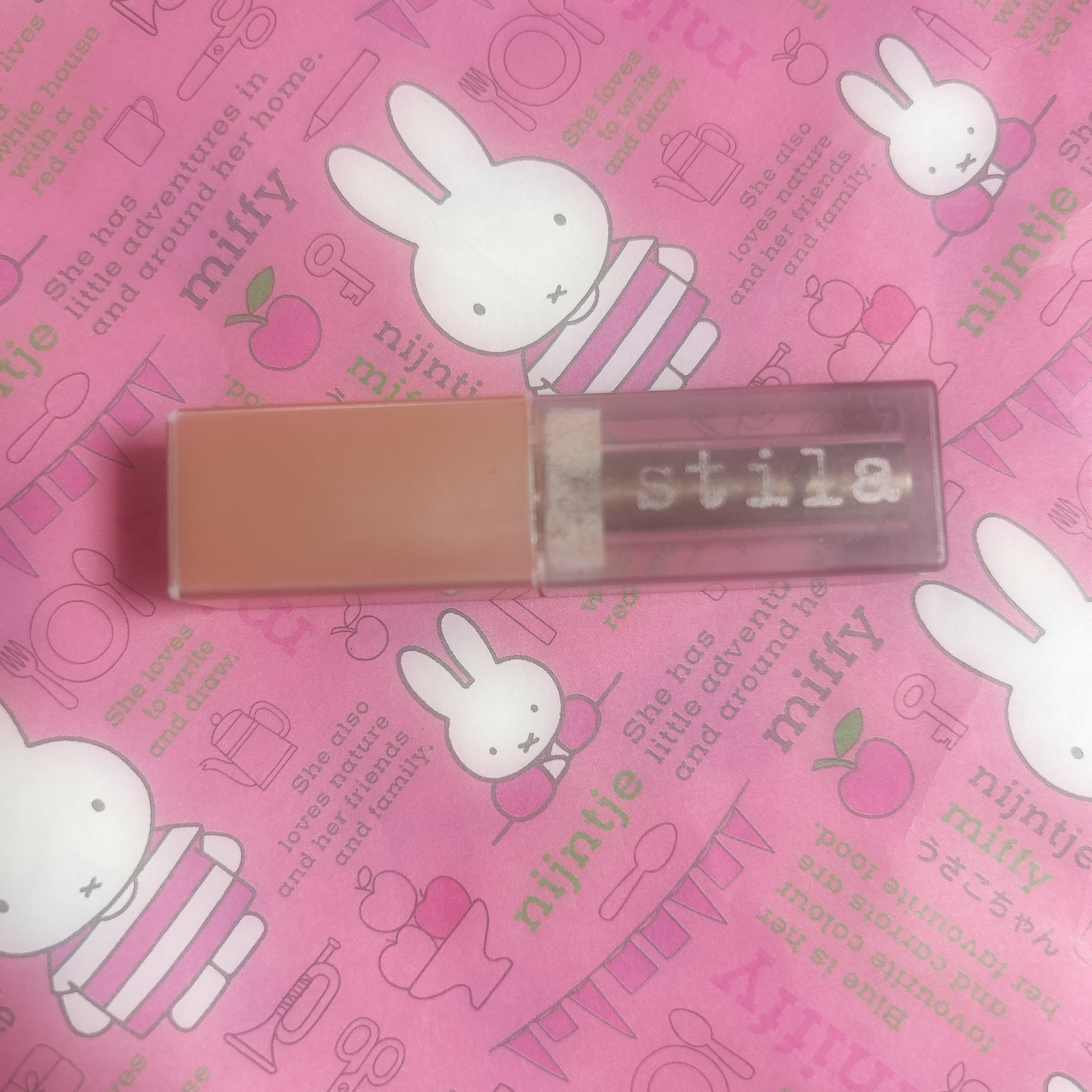 シマー＆グロウ リキッドアイシャドウ/stila/リキッドアイシャドウを使ったクチコミ（1枚目）