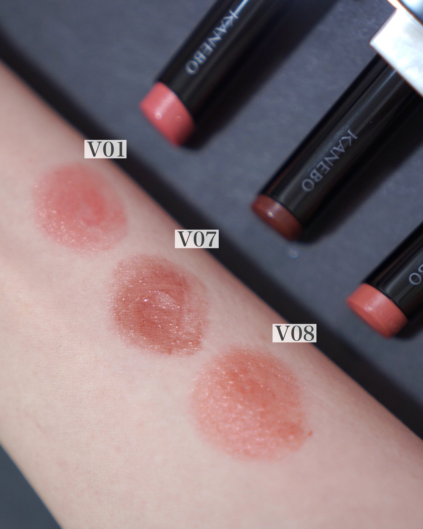 ルージュスターヴァイブラント/KANEBO/口紅を使ったクチコミ(2枚目)