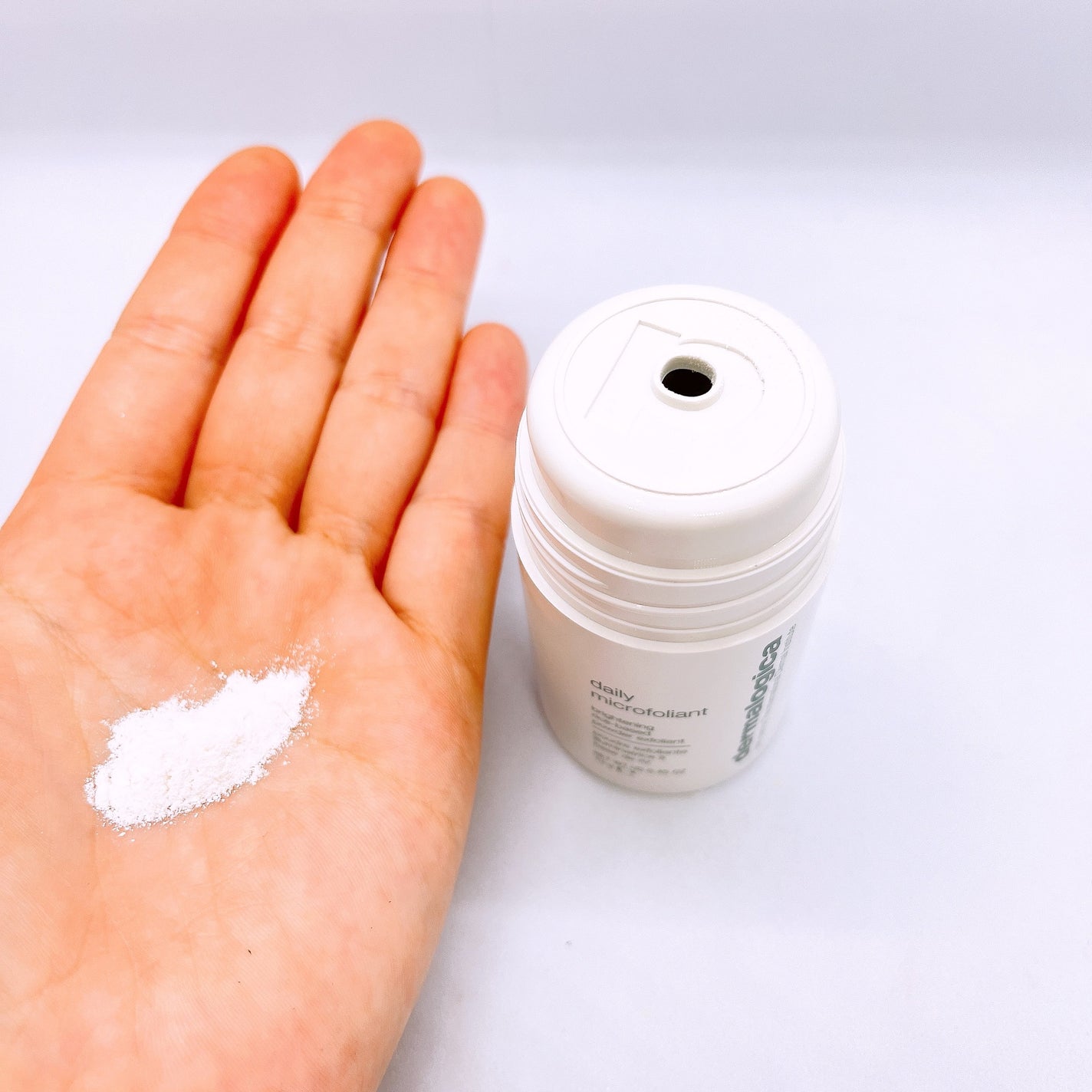 デイリーマイクロフォリエント/ダーマロジカ/洗顔パウダーを使ったクチコミ(2枚目)