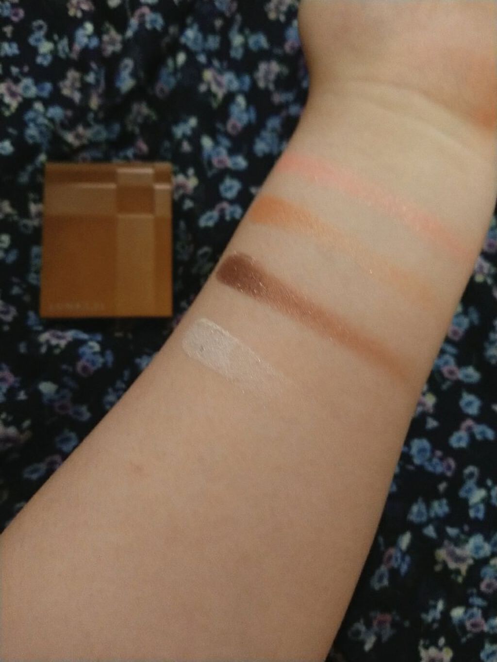 シアーコントラストアイズ/LUNASOL/アイシャドウパレットを使ったクチコミ(4枚目)