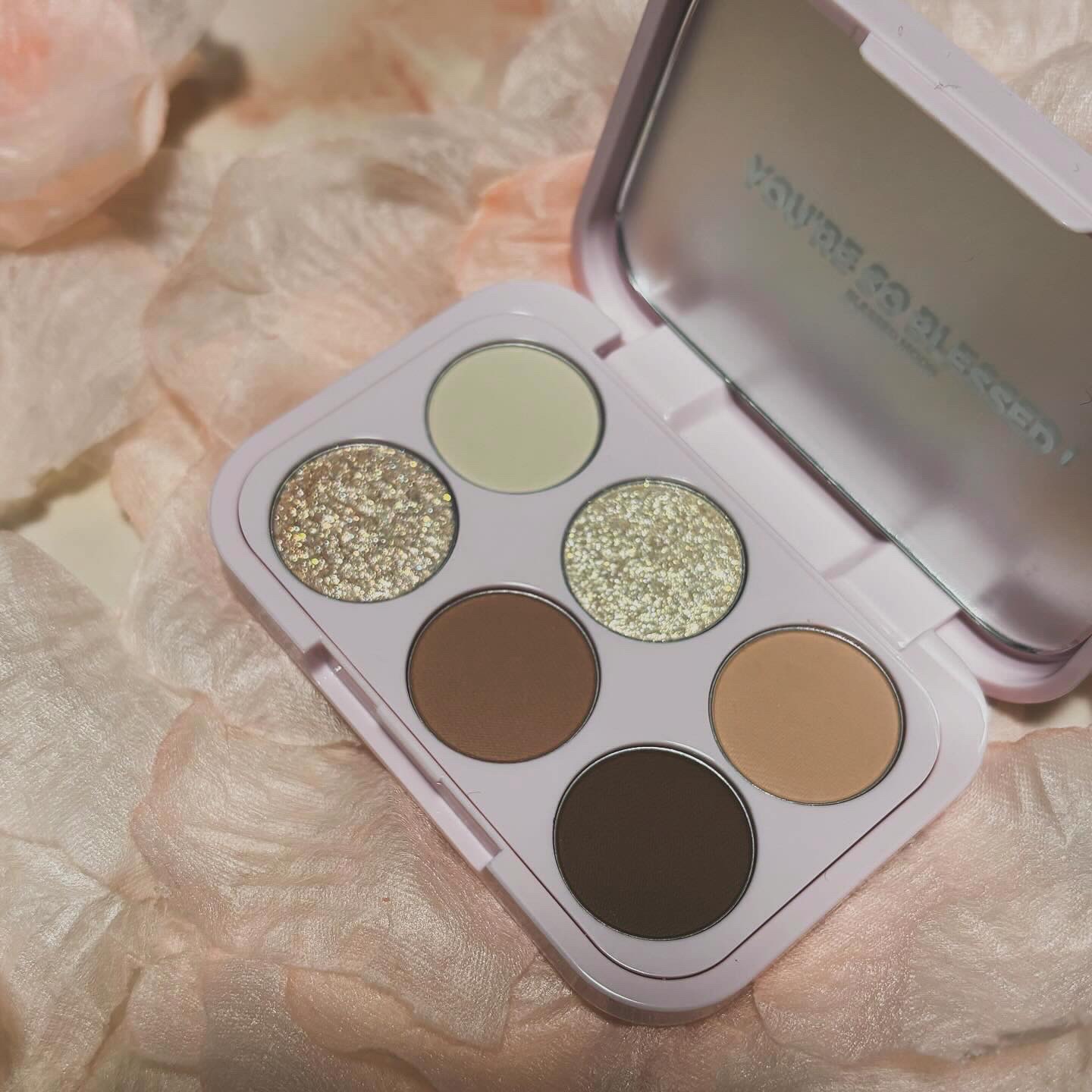 ミニライクアシャドウ/BLESSED MOON/単色アイシャドウを使ったクチコミ（2枚目）