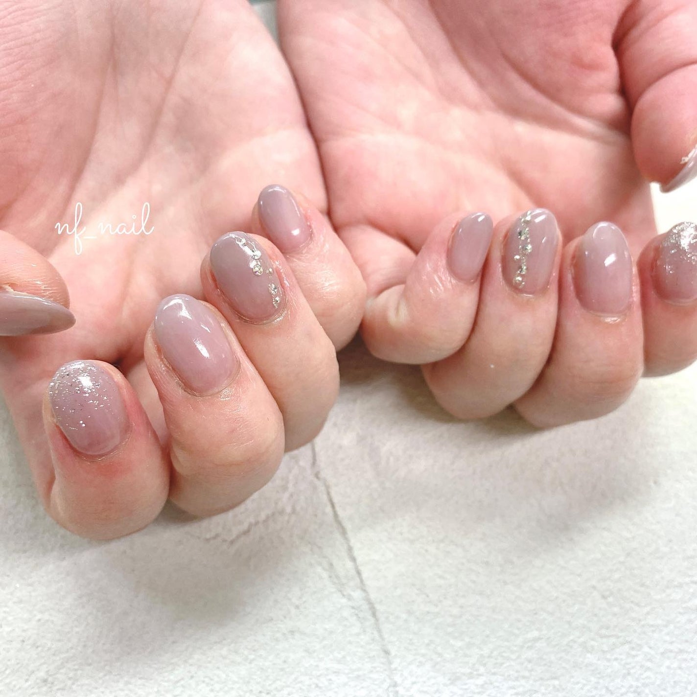 Natsumi◎nailist on LIPS 「.2本art¥5,980+ラメ¥220.#ネイル#ネイルデサ..」(2枚目)