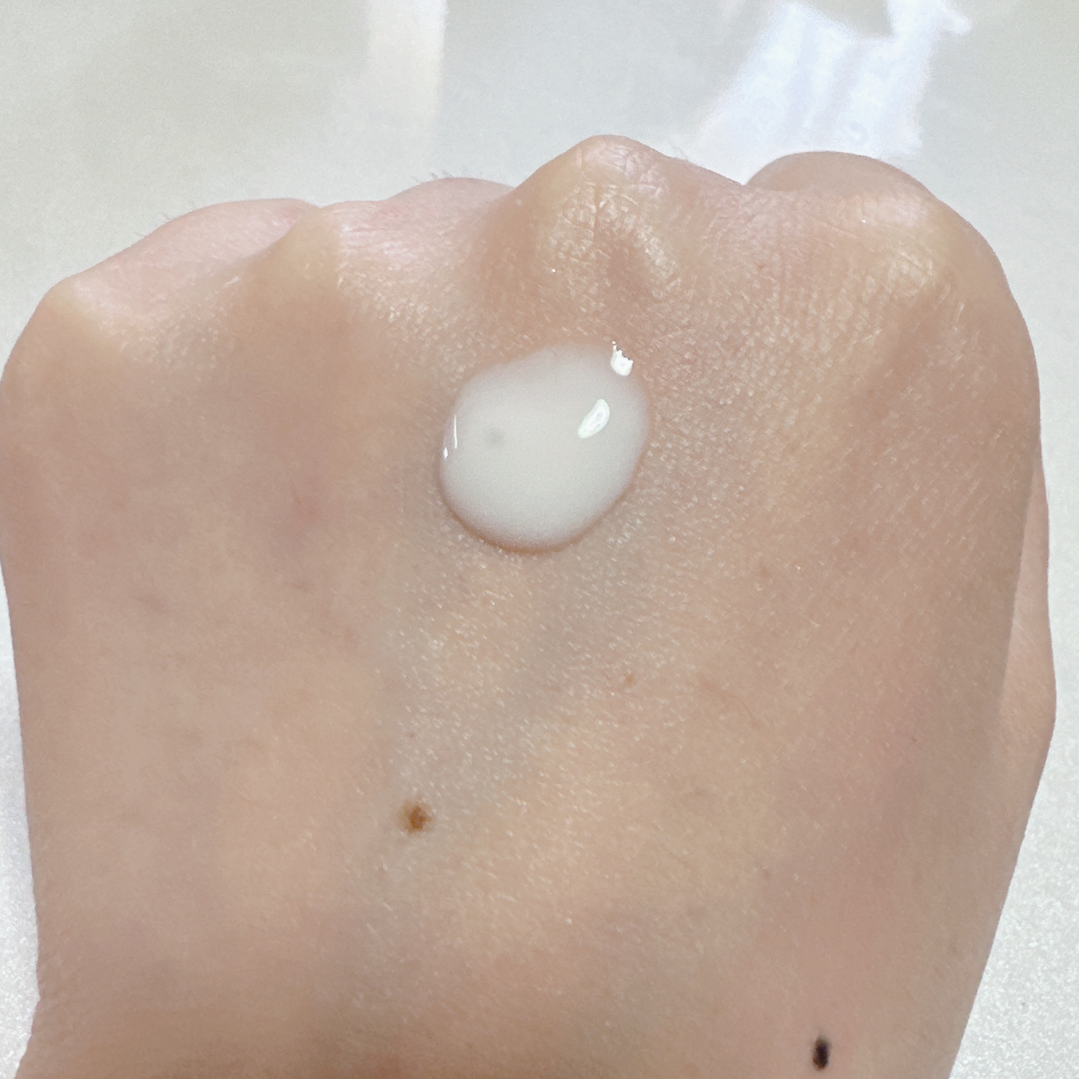 ベリー モイスチャライジング サンクリーム/SKINFOOD/日焼け止めクリームを使ったクチコミ（3枚目）