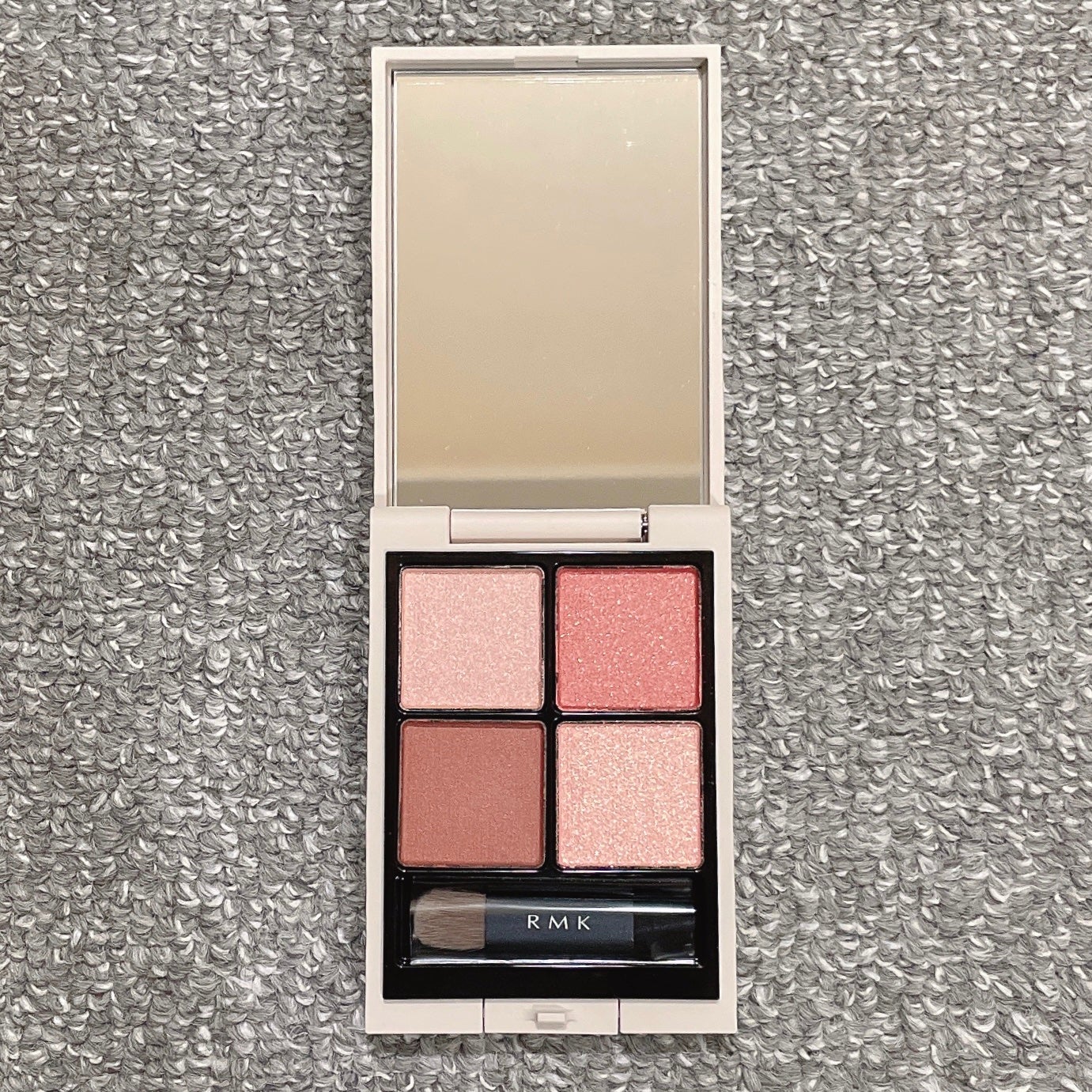 RMK シンクロマティック アイシャドウパレット/RMK/アイシャドウパレットを使ったクチコミ(2枚目)