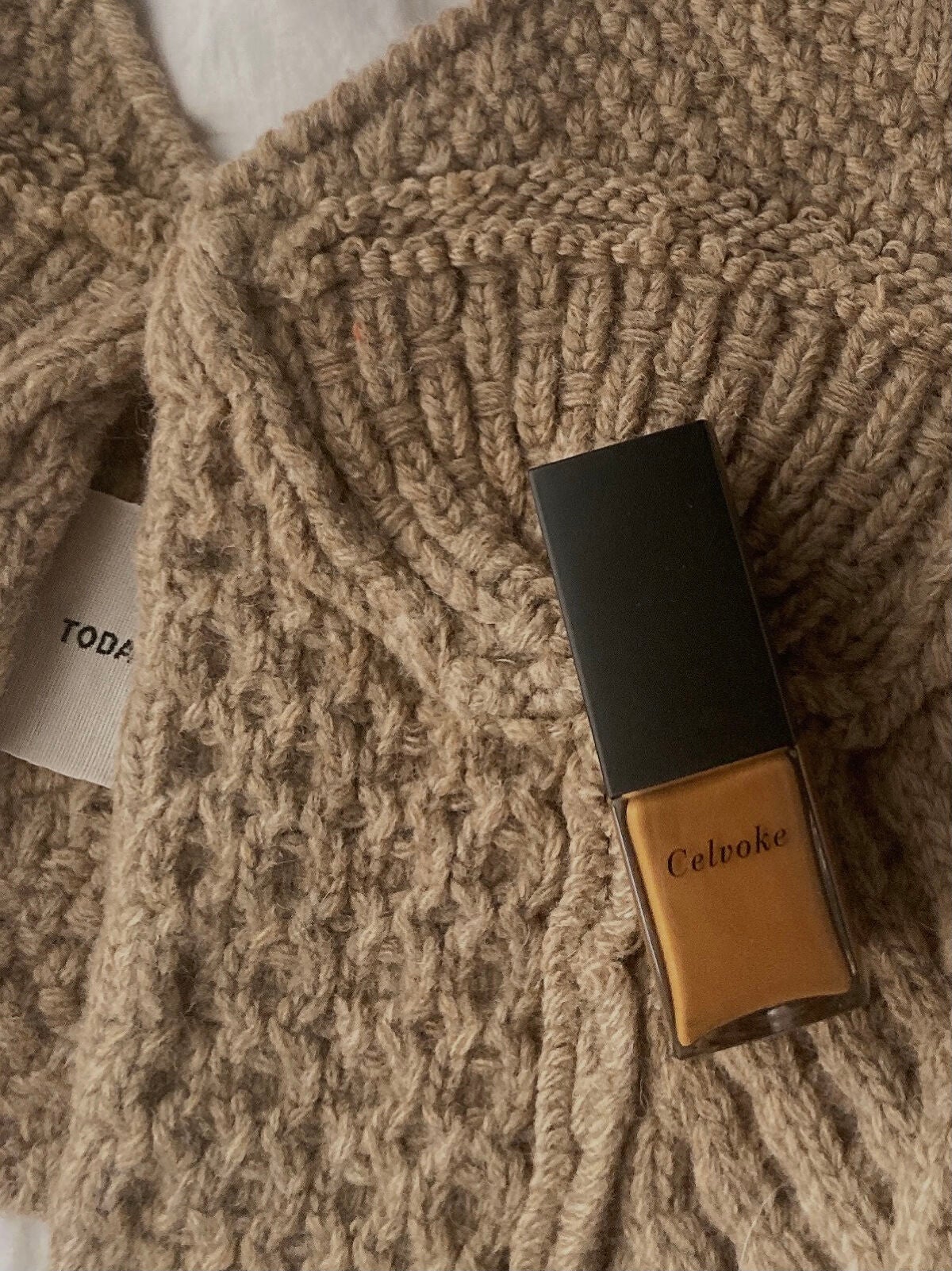 セルヴォーク クレイヴドネイルポリッシュ/Celvoke/マニキュアを使ったクチコミ(1枚目)