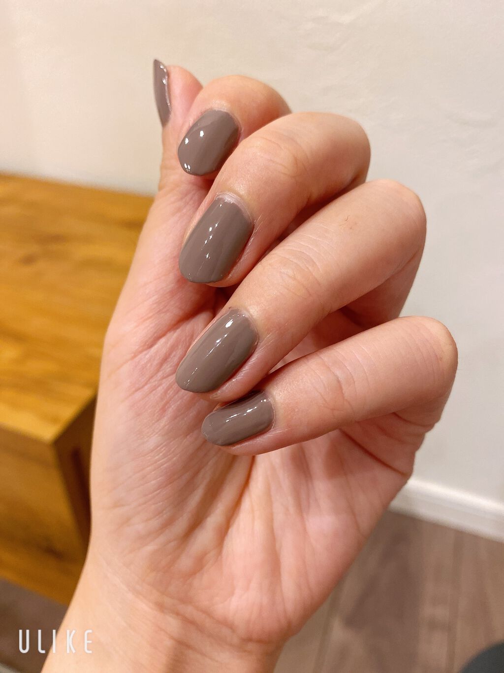 カラフルネイルズ N44 シックグレー/キャンメイク/マニキュアを使ったクチコミ（3枚目）