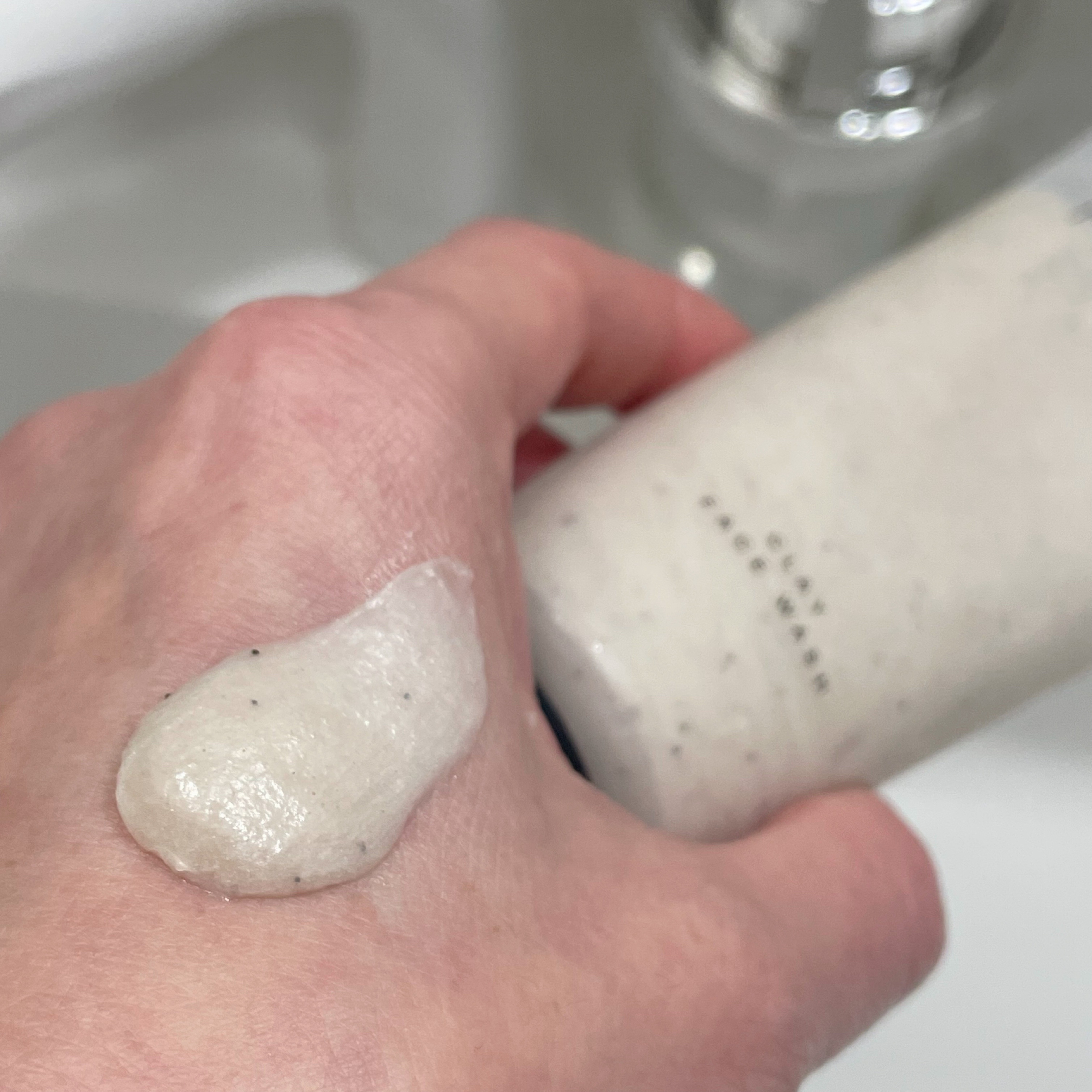 クレイフェイスウォッシュ/MUQURU/洗顔フォームを使ったクチコミ（2枚目）