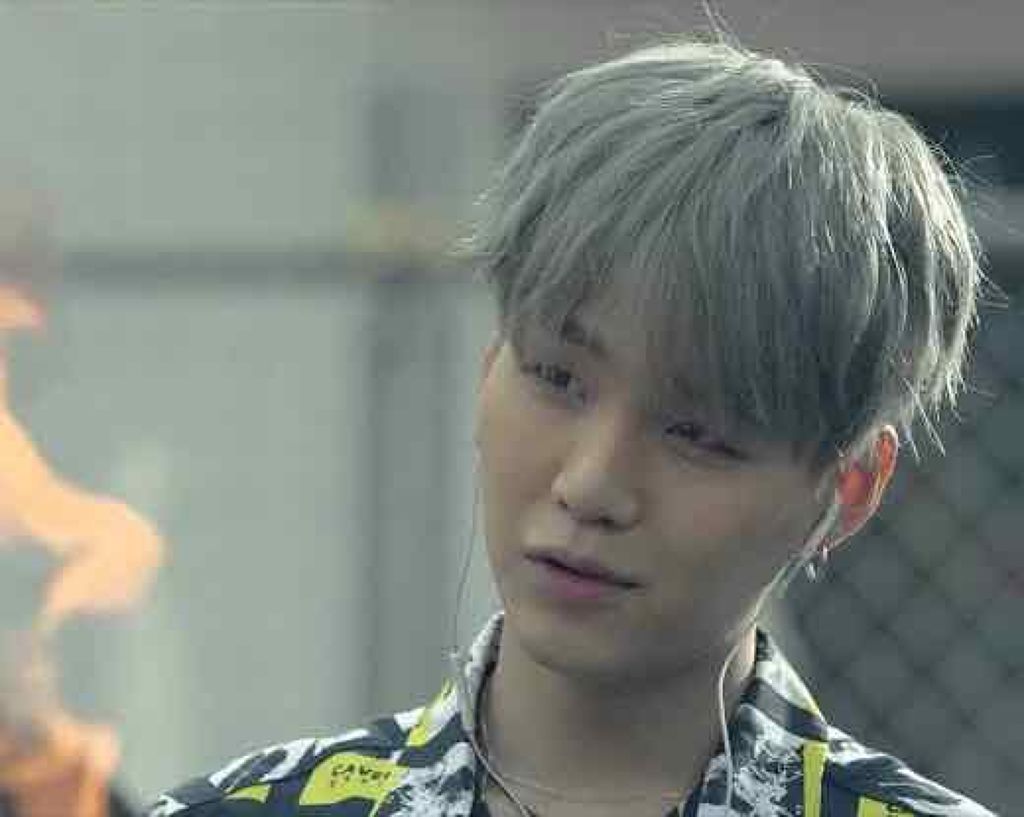 ヘミ on LIPS 「BTSユンギさん花様年華メイク🌟久しぶりの投稿です❗️BTSの..」(3枚目)