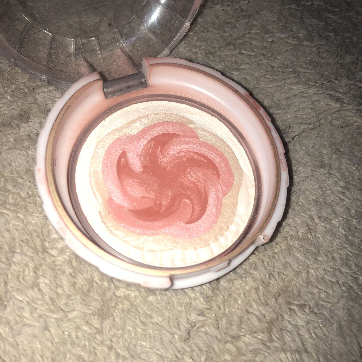 スマイルアップチークスN 01 ソフトピーチ/コフレドール/パウダーチークを使ったクチコミ（3枚目）