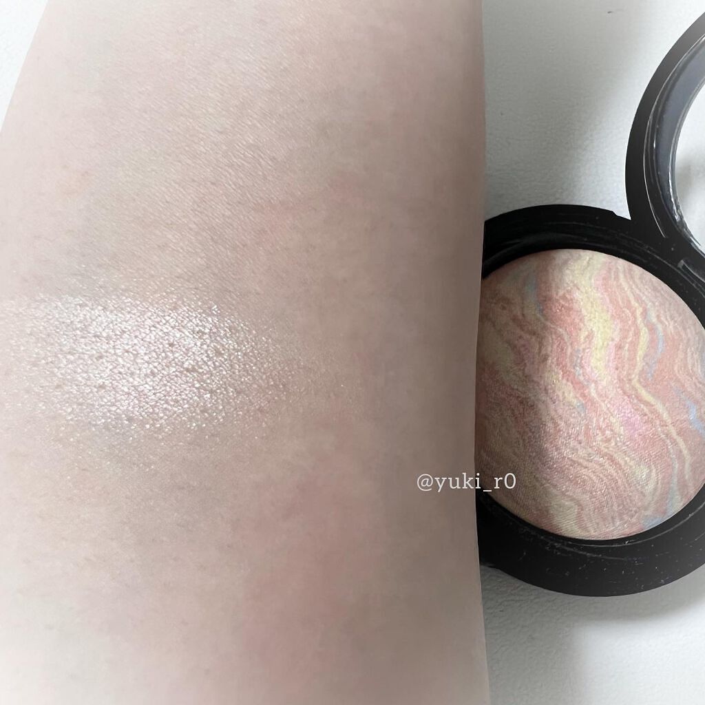 マーブルハイライター/LB/パウダーチークを使ったクチコミ(5枚目)