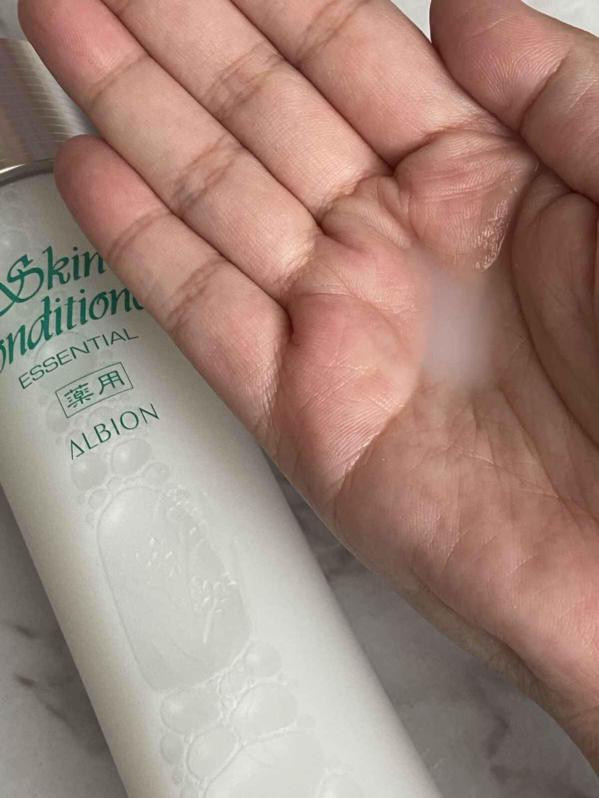  薬用スキンコンディショナーエッセンシャル N/ALBION/化粧水を使ったクチコミ（2枚目）
