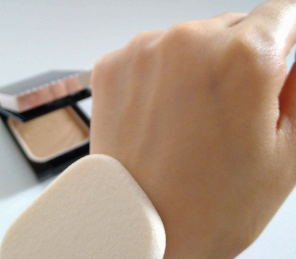 ドラマティックパウダリー EX オークル20/マキアージュ/パウダーファンデーションを使ったクチコミ（3枚目）
