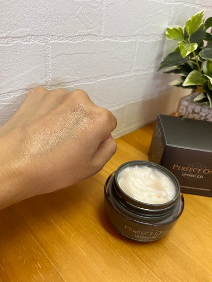パーフェクトワン リフティングジェル/パーフェクトワン/オールインワン化粧品を使ったクチコミ(4枚目)