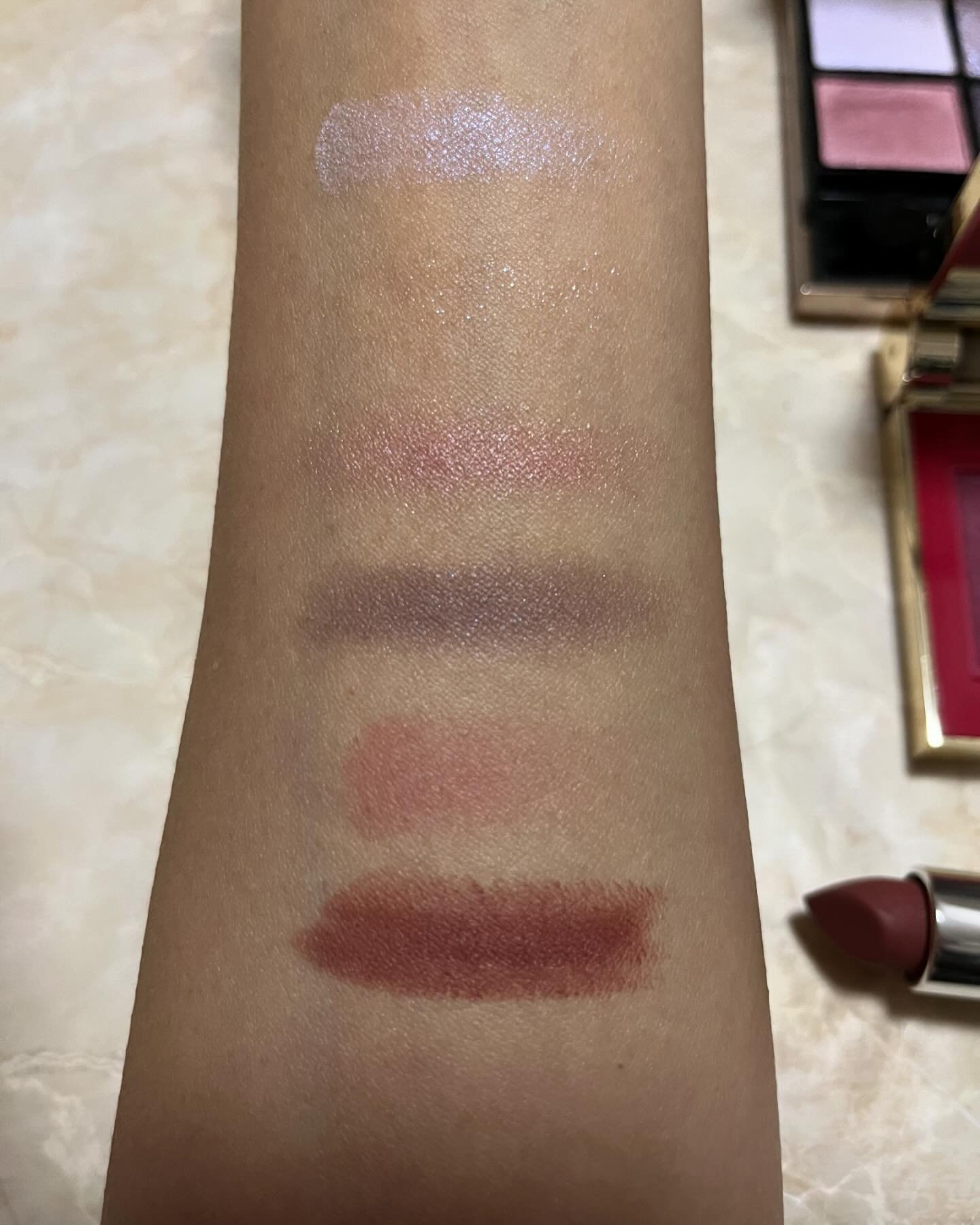 アイ2チーク 10 プラムピンク/ヴァレンティノ ビューティ/パウダーチークを使ったクチコミ（2枚目）