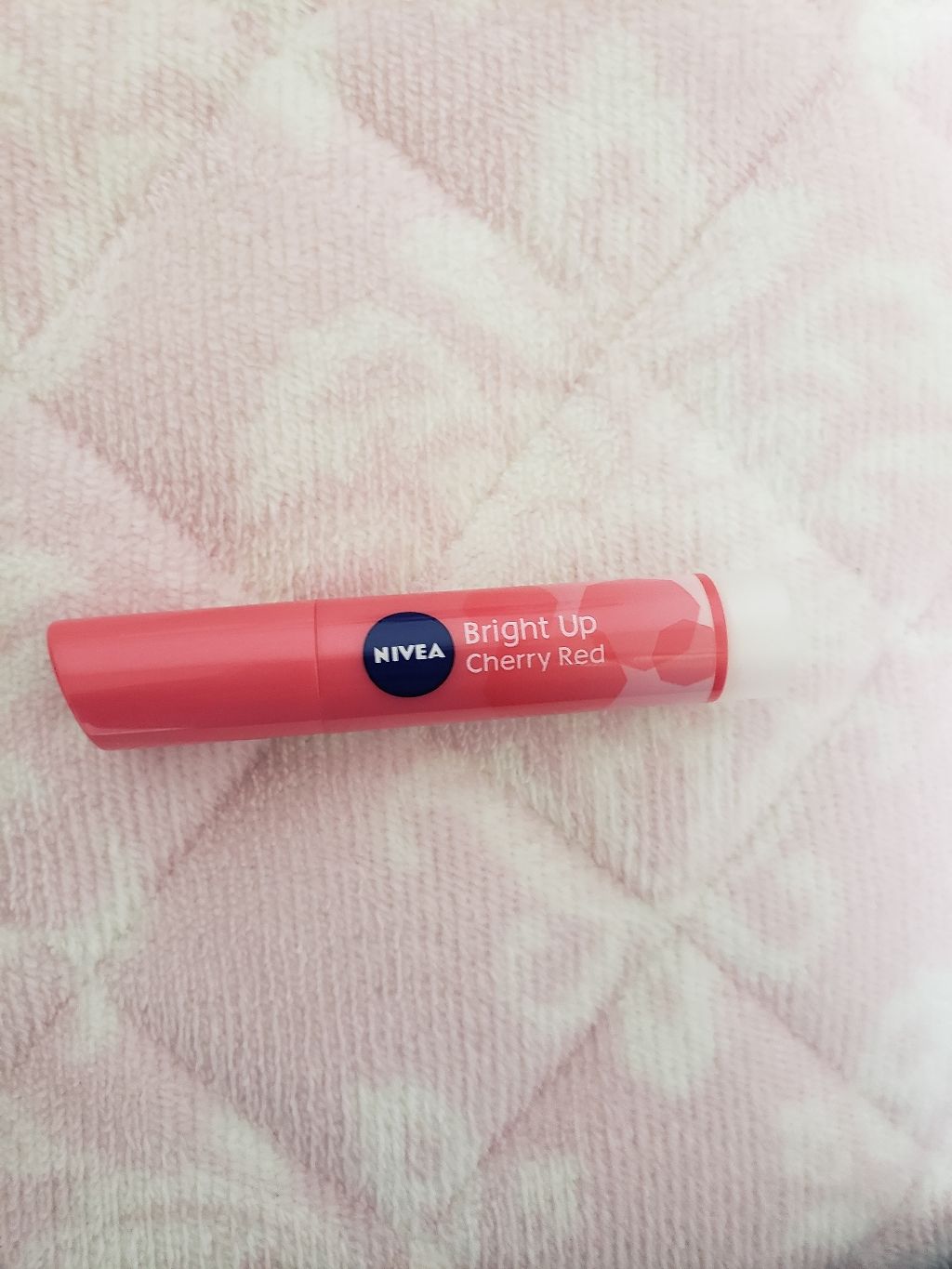 モイストピュアカラーリップ/ニベア/リップクリームを使ったクチコミ（1枚目）